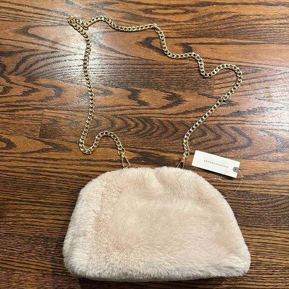Anthropologie ivory plush faux fur removable gold chain strap crossbody/clutch - Picture 1 of 6